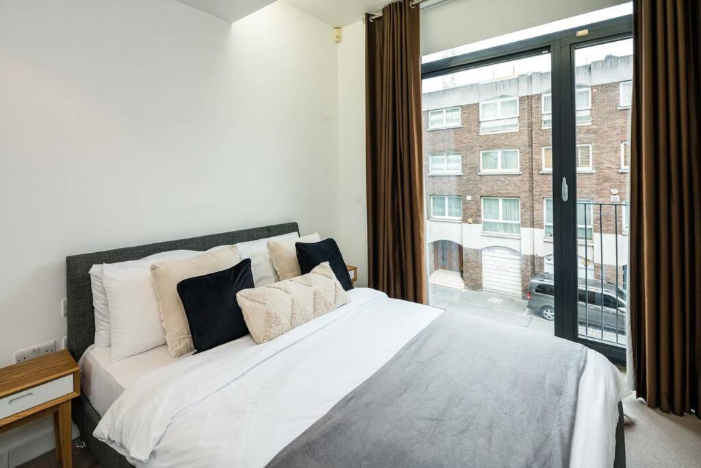 Chic And Spacious Flat Near Bond Street Londres Exterior foto