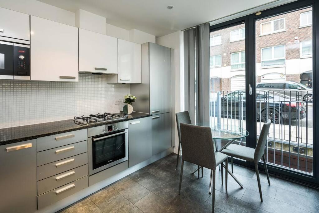 Chic And Spacious Flat Near Bond Street Londres Exterior foto